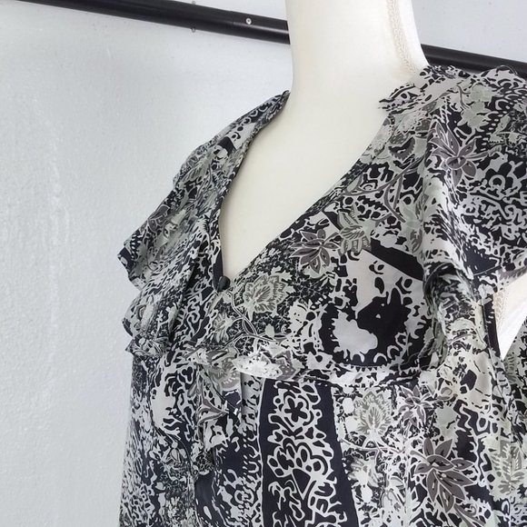 Banana Republic Women's Silk Ruffle Neck Camo Blouse Tank Top Shell - Picture 2 of 8